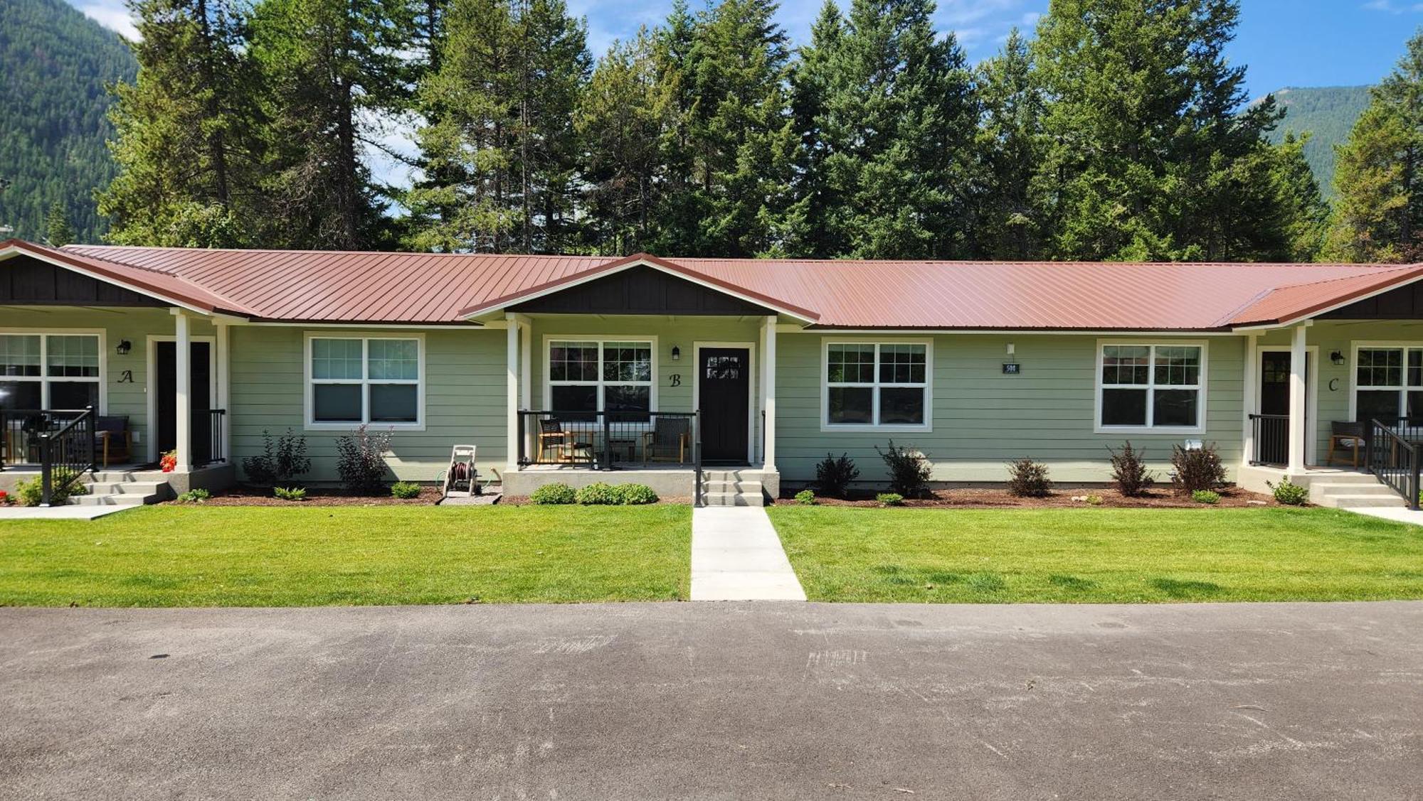 Beargrass Lodging & Rv Resort Hungry Horse Exterior foto